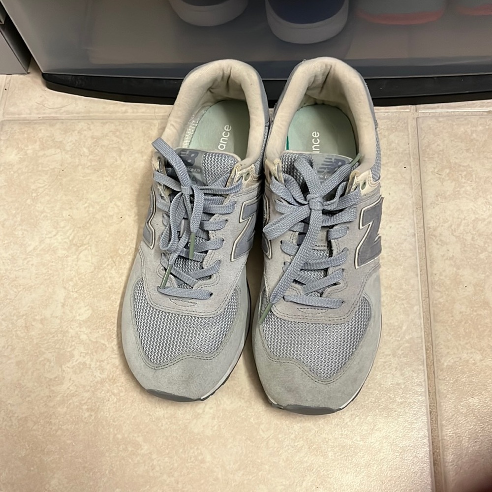 Men New Blance sneakers size 8.5